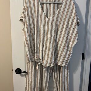 Ava & Viv Cream and Gold Striped matching set